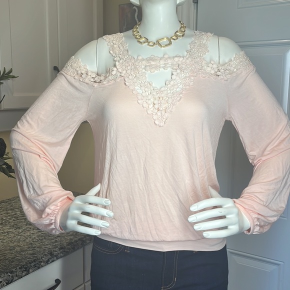 Venus New - Picture 3 of 5